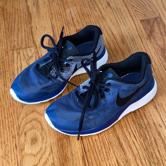 Nike - Picture 6 of 6